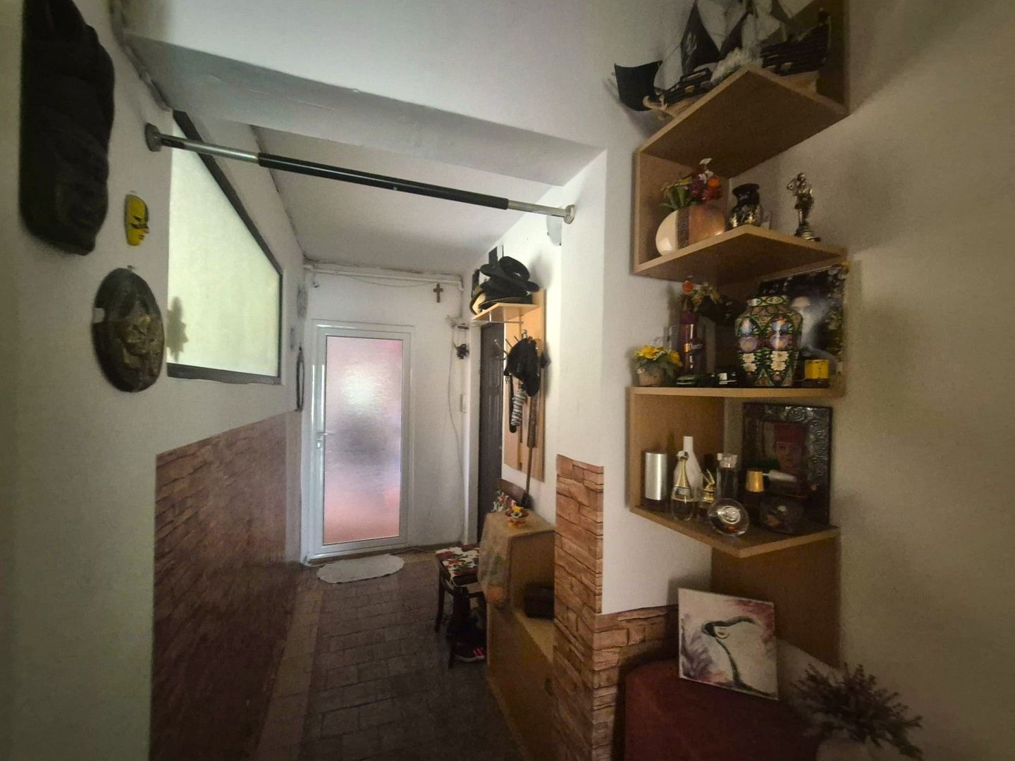 Exclusivitate- camera cu baie intr-un apartament - Poză 4