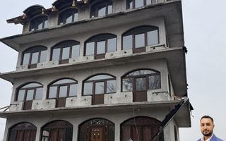 Proprietate Deosebita 707MP in Padurea Noroieni - Poză 1