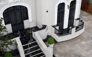 Vila unicat de vanzare- Maison - zona Centrala- Dacia -Mosilor - Poză 2