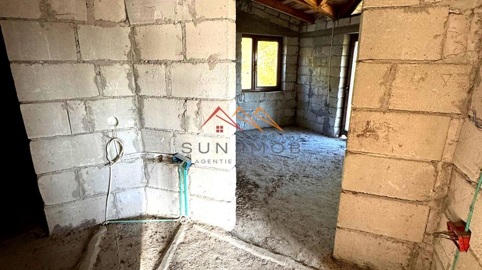 Vila S+P+E, priveliste deosebita, 6 camere, garaj, terasa, Cornu, PH - Poză 18
