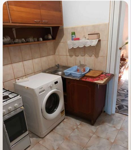 BRASADAS vinde garsoniera la etajul 1/4 Arinului Micro 15. - Poză 4