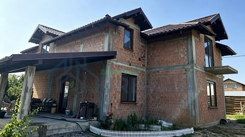 Casă individuală P+1, Valea Lupului – 172 mp, teren 500 mp, garaj inclus - Poză 2