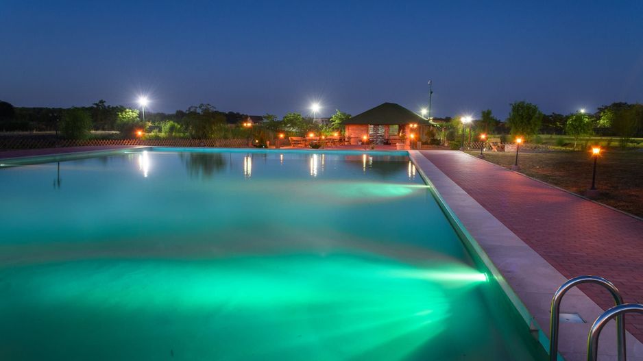 Sala de evenimente cu  piscina si foisor Biled COMISION 0 % CUMPARATOR - Poză 3