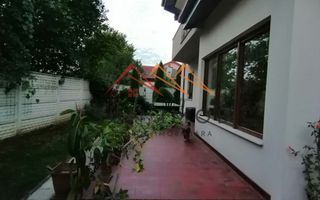 Vila P+E+M, an 2012, 6 camere, ultracentral, finisaje lux, Ploiesti,PH - Poză 11