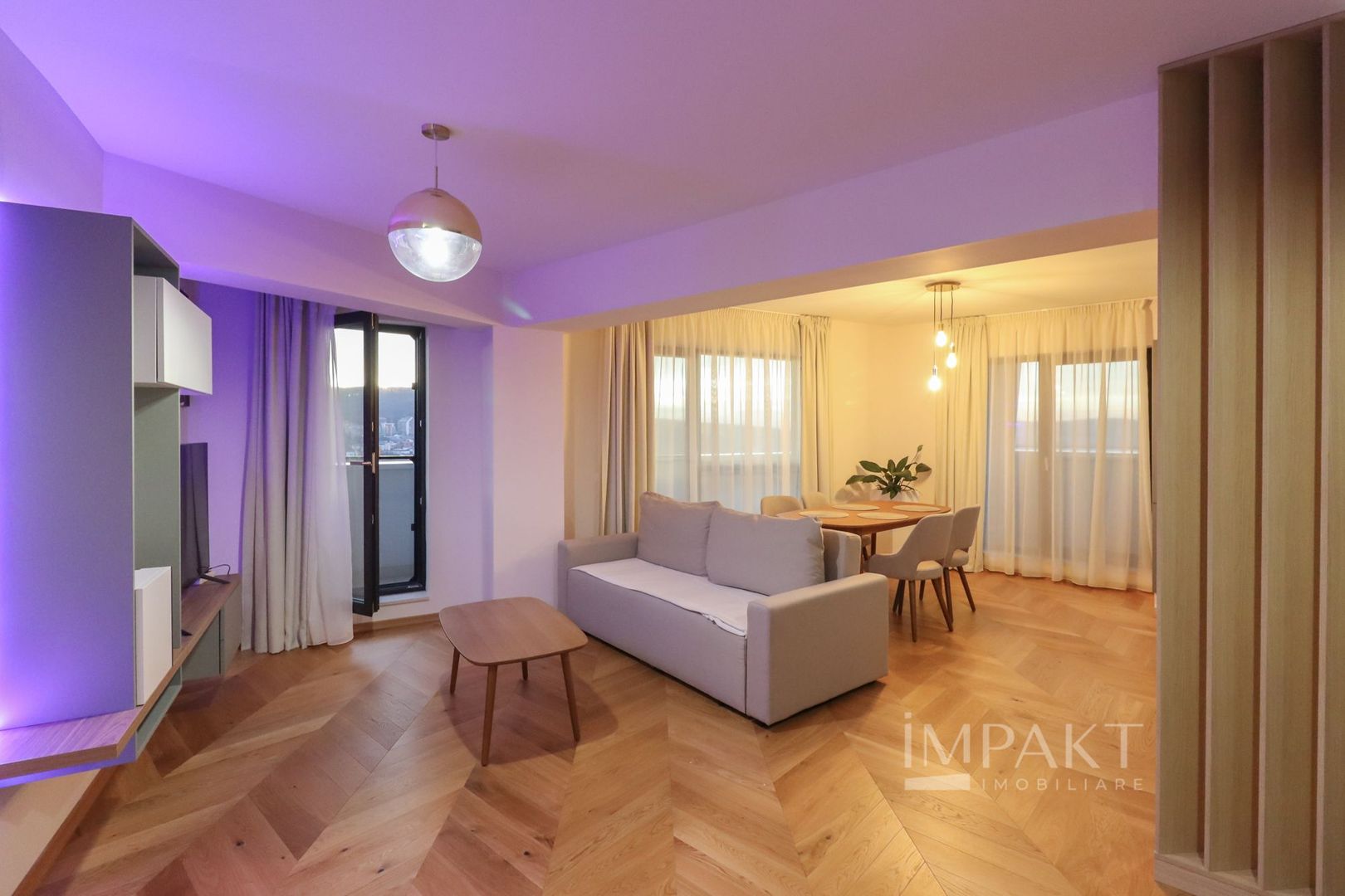 Apartament cu 2 camere ultrafinisat, cu un view deosebit, situat in ansamblul Wings! - Poză 3