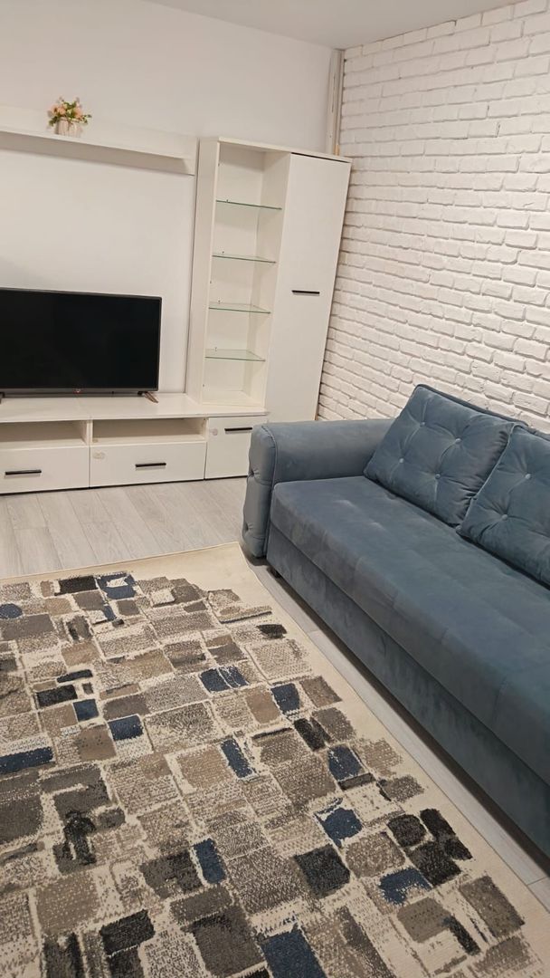 DE ÎNCHIRIAT - Garsonieră mobilată și utilată, zona Crucea Garii. - Poză 3