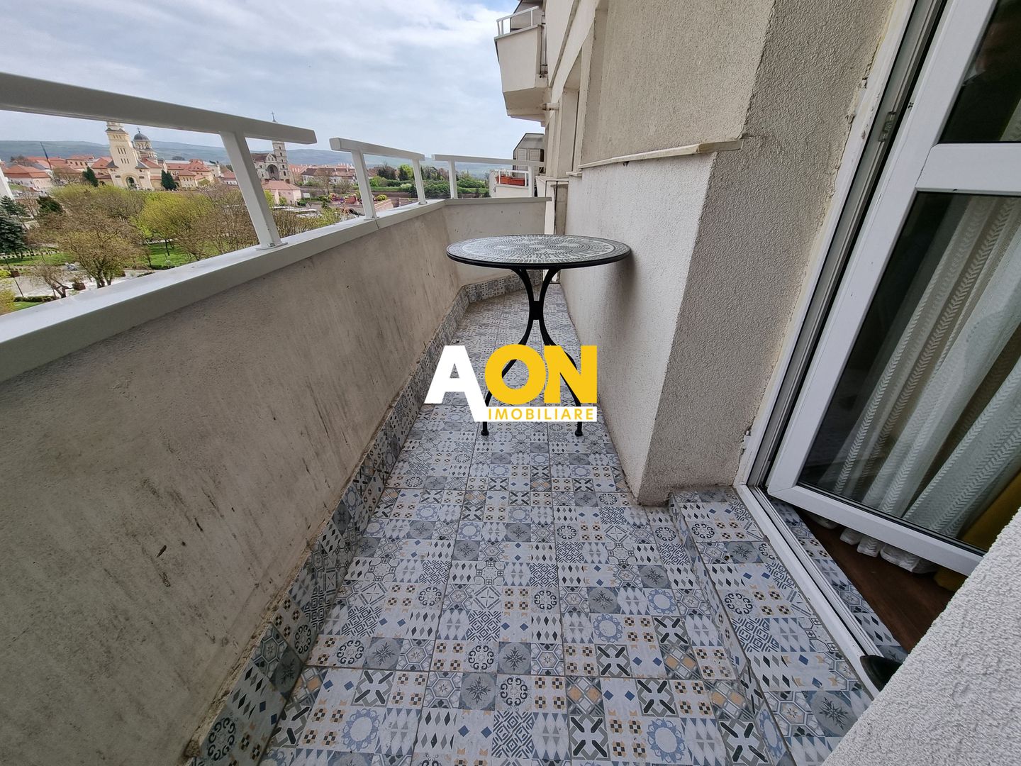 Apartament 2 camere decomandat,mobilat si utilat complet, zona Cetate - Poză 8