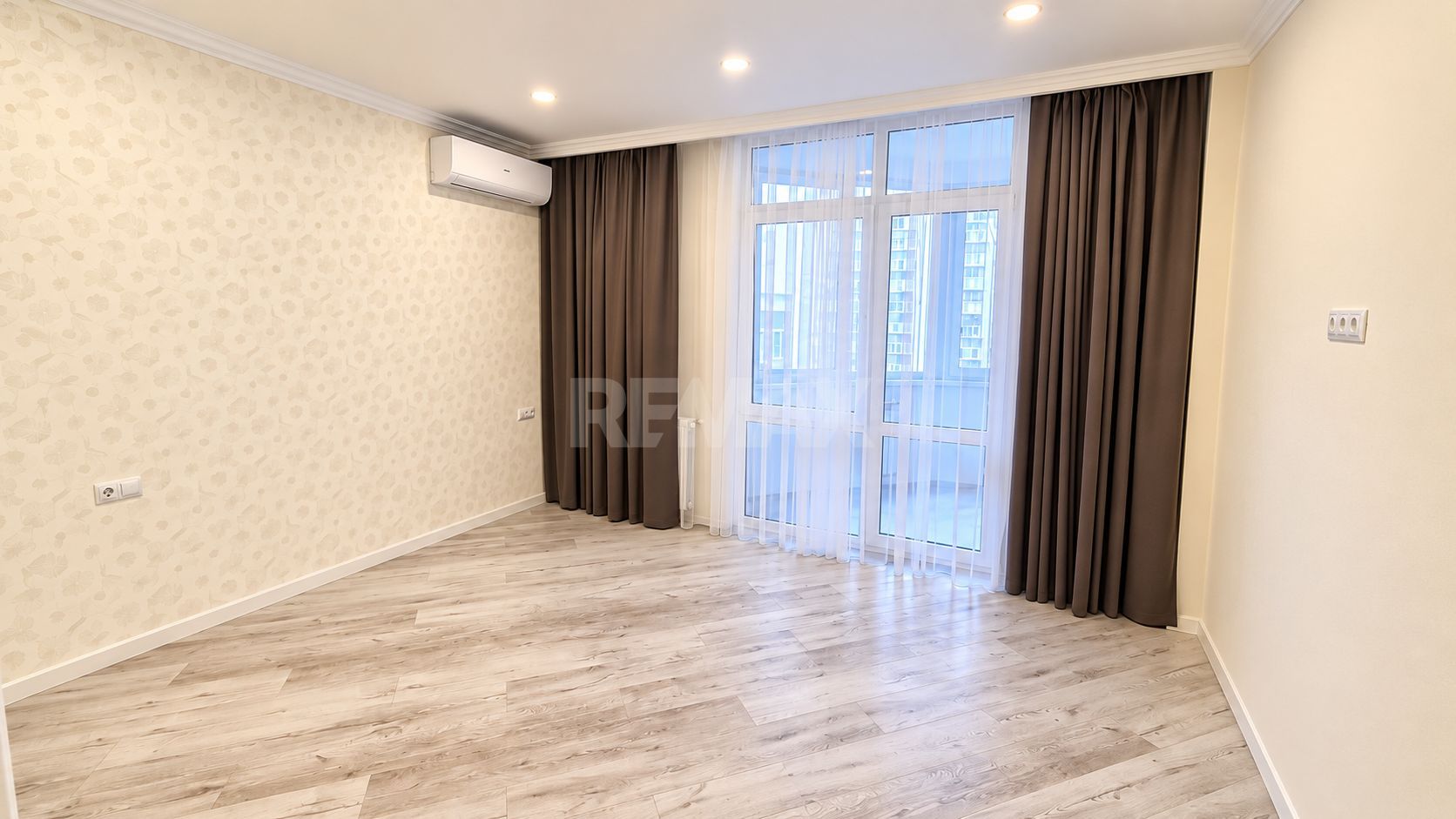 Apartament cu 2 camere, Centru, Chișinău - Poză 2
