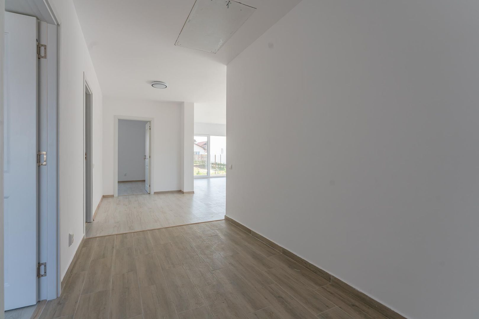 Casa de închiriat în Sânpetru - bucatarie mobilata si utilata - Poză 9