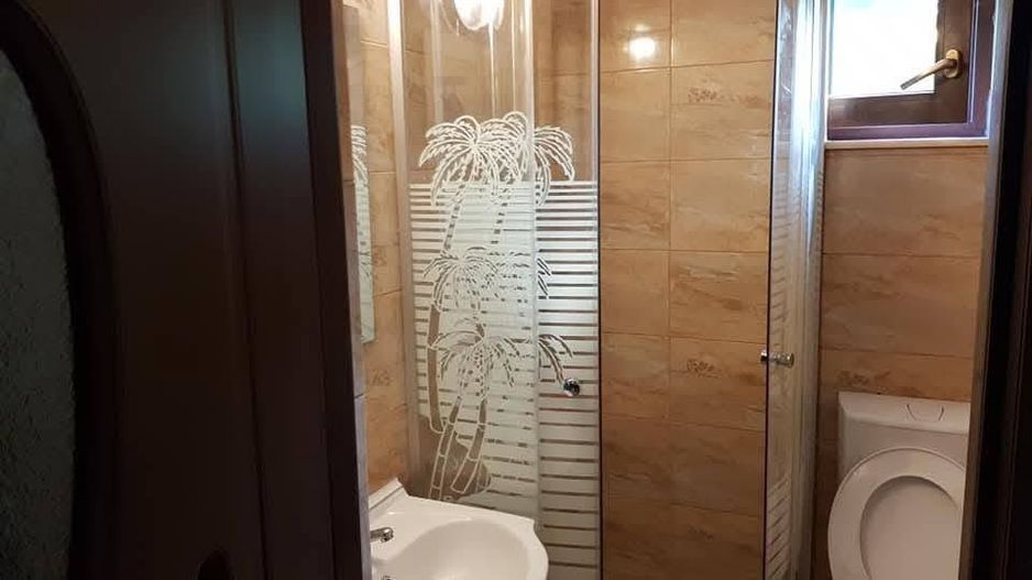 Apartament 2 camere decomandat etajul 1 Podu Ros 400euro - Poză 5