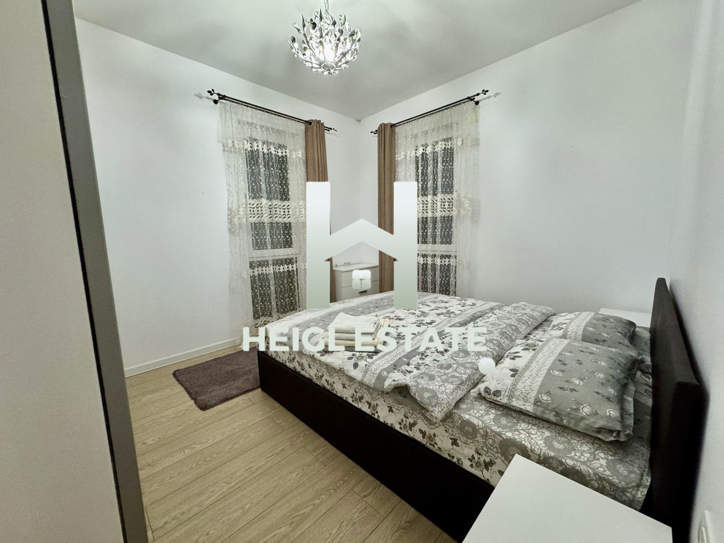 Apartament spatios cu 3 camere,Dumbravita - Poză 2