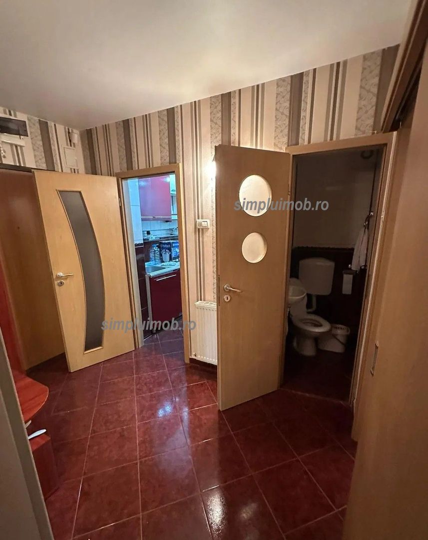 Decomandat 4 Camere Sector 3 Etaj Intermediar - Poză 11