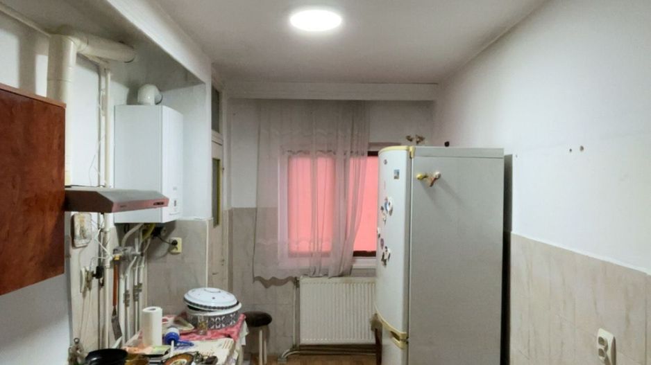 Apartament cu 3  camere de vanzare in Blaj - Poză 5
