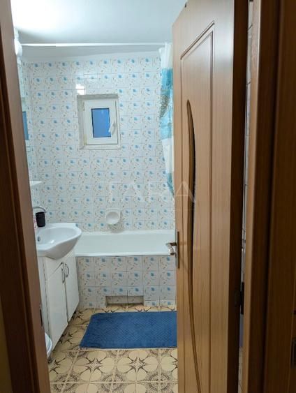 Apartament cu 2 camere decomandate, balcon închis, Piața Zorilor. - Poză 8