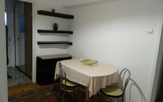 Apartament lux, zona Piata Victoriei, 4 camere , 2 bai, centrala termica  terasa - Poză 4