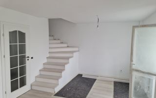 De vanzare Apartament  4 camere tip duplex  Pacii, etajul 4 si 5 - Poză 2