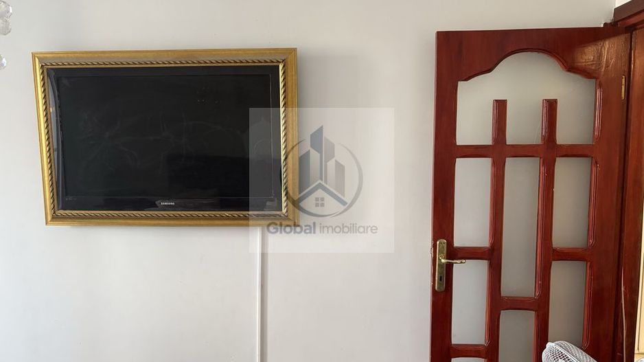 Apartament de vanzare - Poză 1