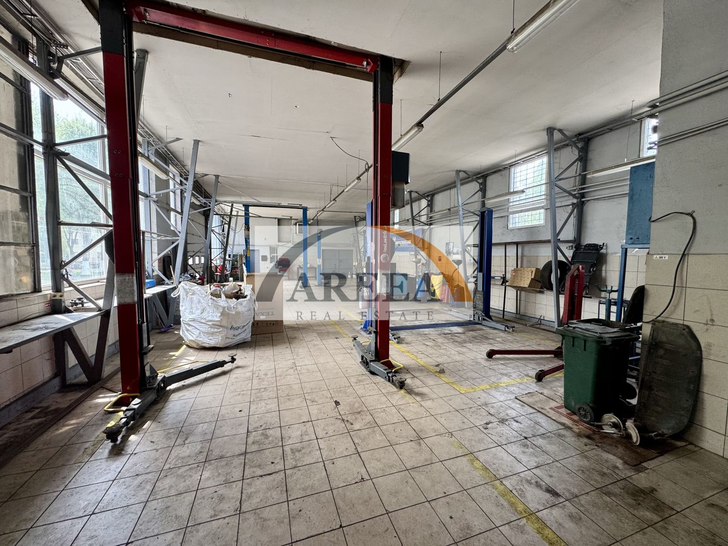 OPORTUNITATE BUSINESS - de inchiriat showroom si hale - Sos Giurgiului - Poză 22