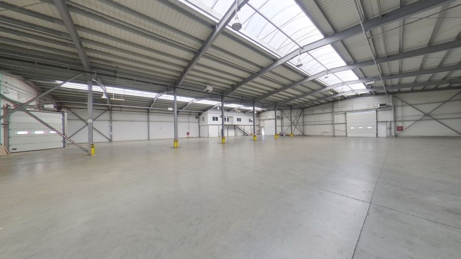 Hală industrială de vânzare 1857 mp - Poză 1