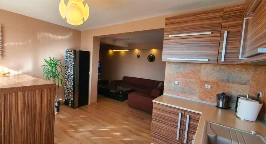 APARTAMENT 2 CAMERE MODERN SI COCHET | STRAND 2 | PRIVELISTE SPRE VEST - Poză 2