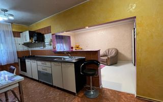 Tomis Nord - Apartament decomandat cu 2 camere, mobilat și utilat. - Poză 8