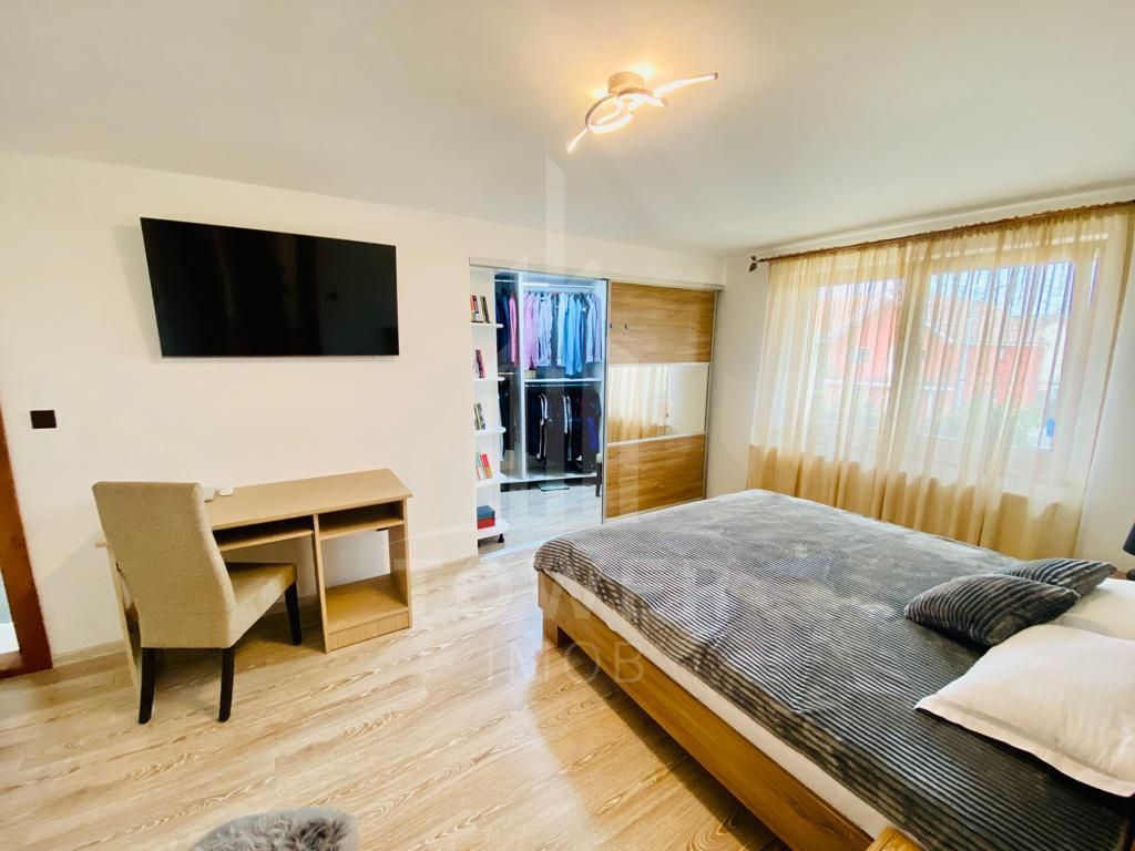 Casă 8 camere de vânzare | zona Terezian - Poză 8