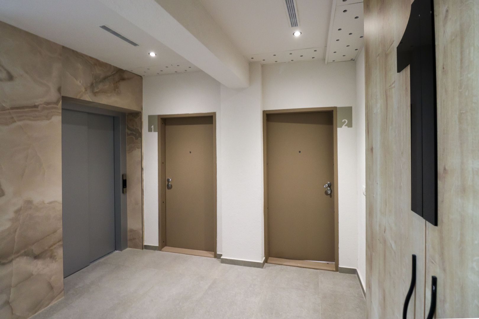 Aradului | 3 camere | Bloc nou | 2 băi | Lift | Parcare subterană - Poză 14