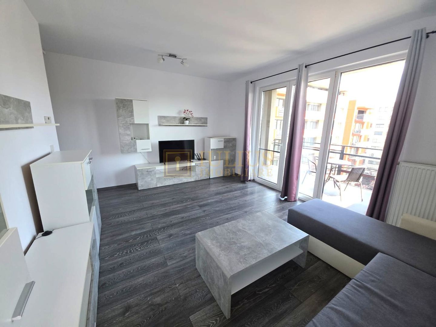 Apartament in Complexul Iris- Torontalului, loc de parcare subteran - Poză 2