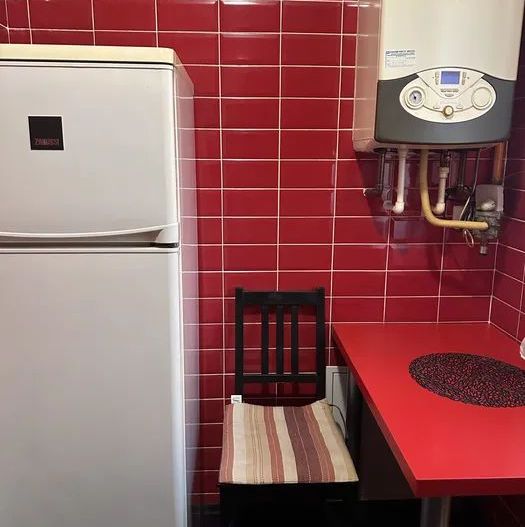 Garsonieră spațioasă Aparatorii– la 10 minute de metrou - Poză 2