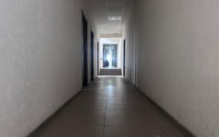Inchiriere clădire modernă P+E cu hală, birouri și depozite-Targoviste - Poză 17