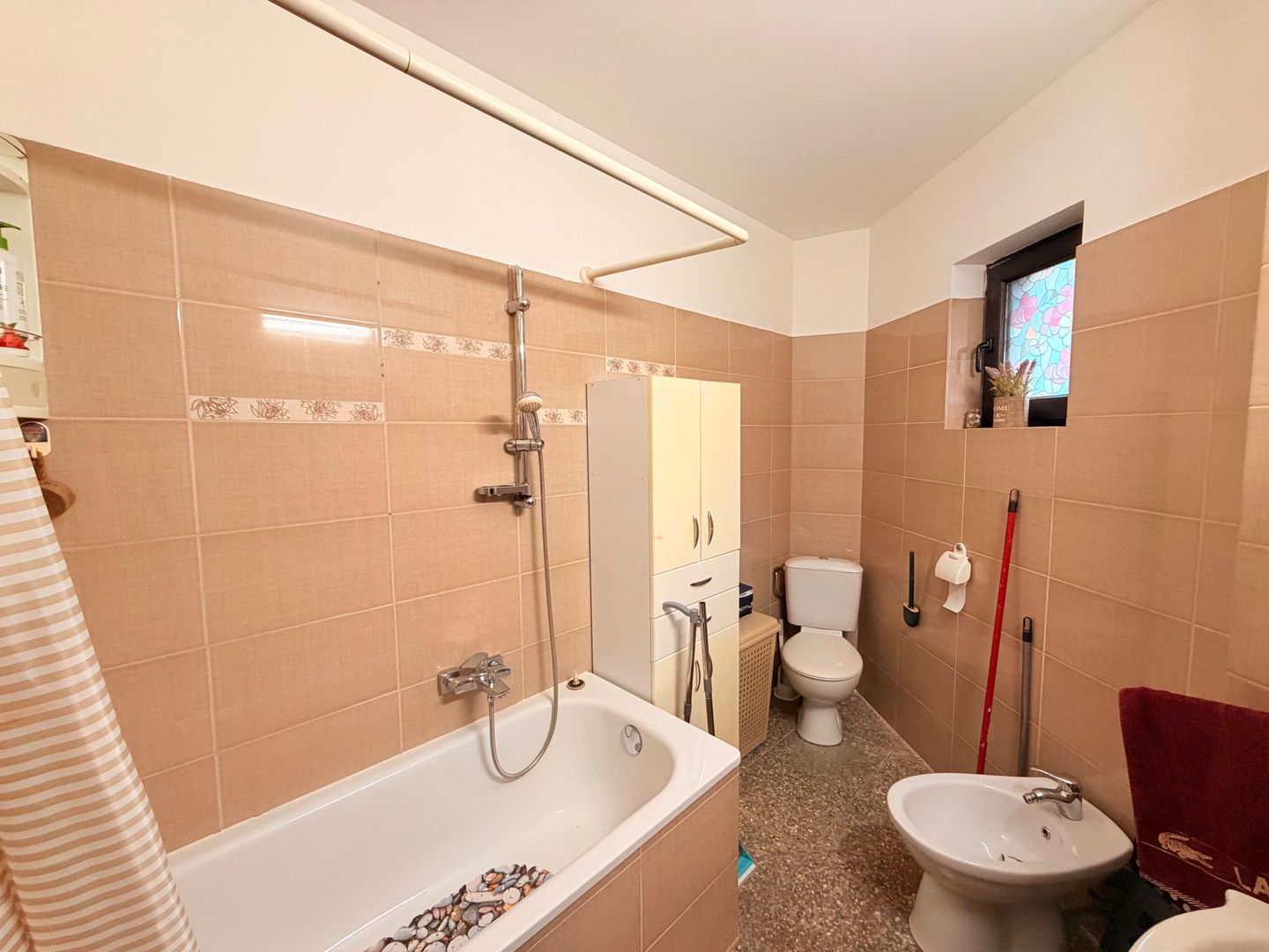 | Apartament de Inchiriat | 3 Camere | Dr.Taberei | Bloc 2015 | - Poză 8