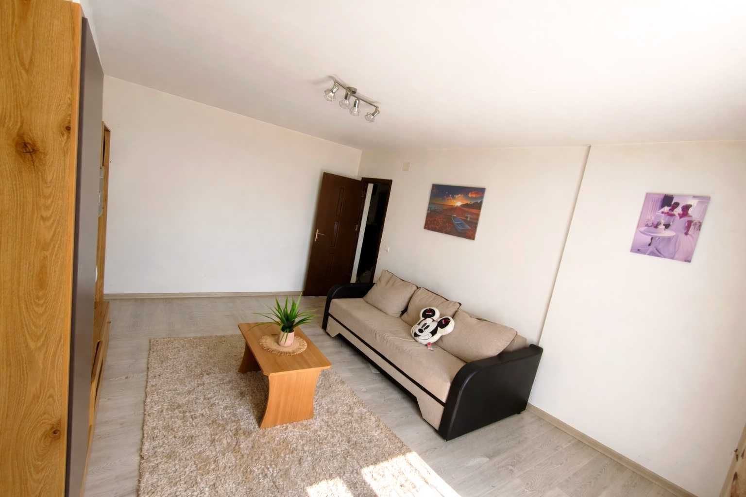Apartament 2 camere decomandat de vânzare - Poză 1