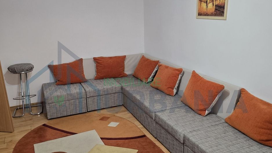 Apartament cu 3 camere de închiriat în cartierul Dacia, Pașcani - Poză 1