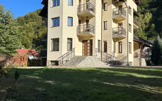 PENSIUNE DE VÂNZARE, TEREN 2.000 MP, 17 CAMERE, MOIECIU DE JOS - Poză 18