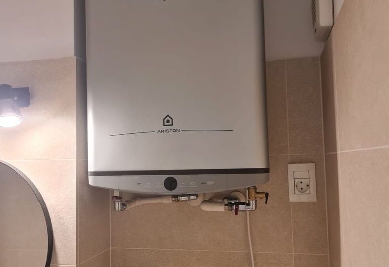 Garsonieră renovată, prima închiriere, 10 minute de metrou Crângași - Poză 12