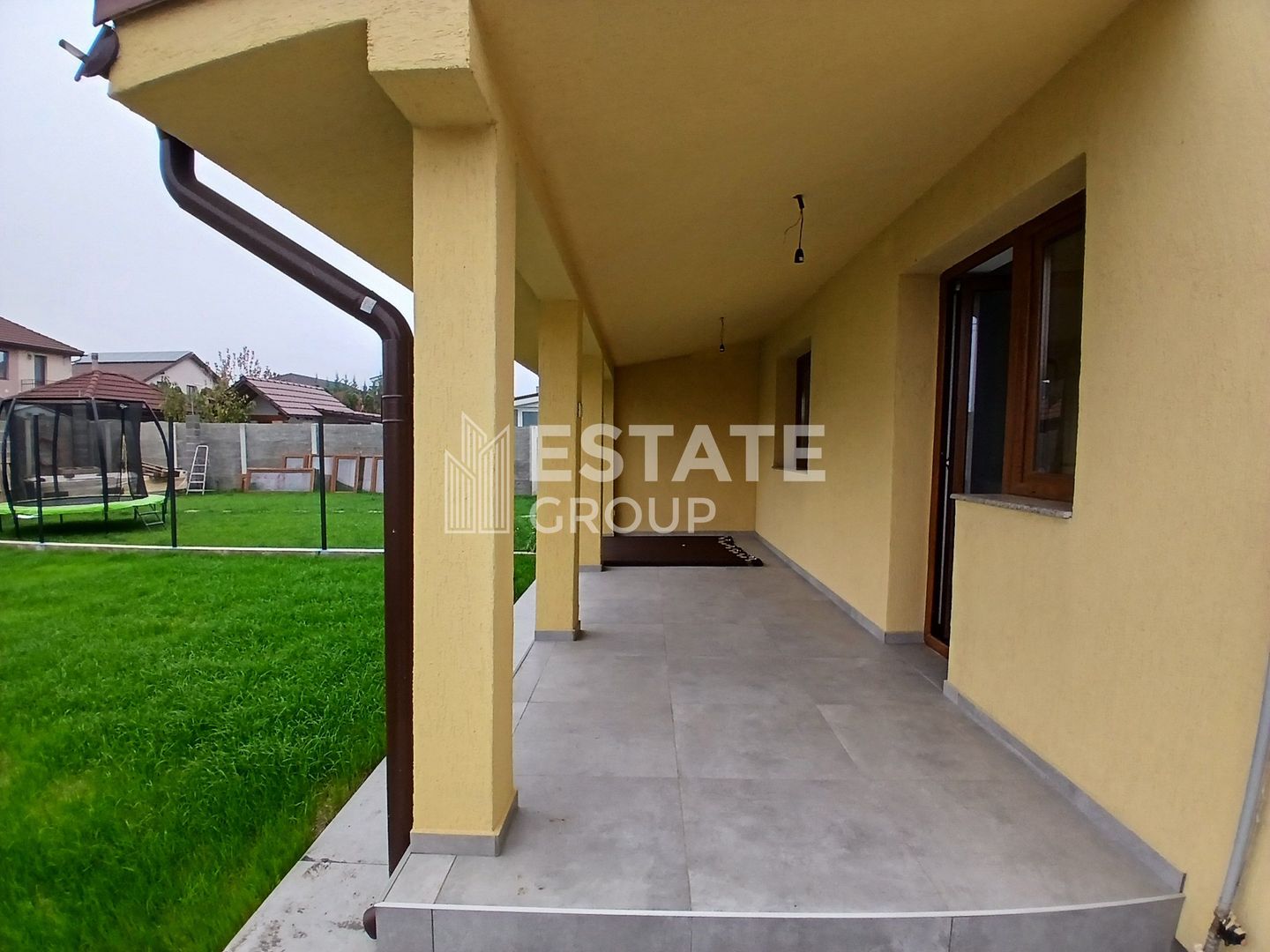 Duplex cu 5 camere in Dumbravita - Poză 1