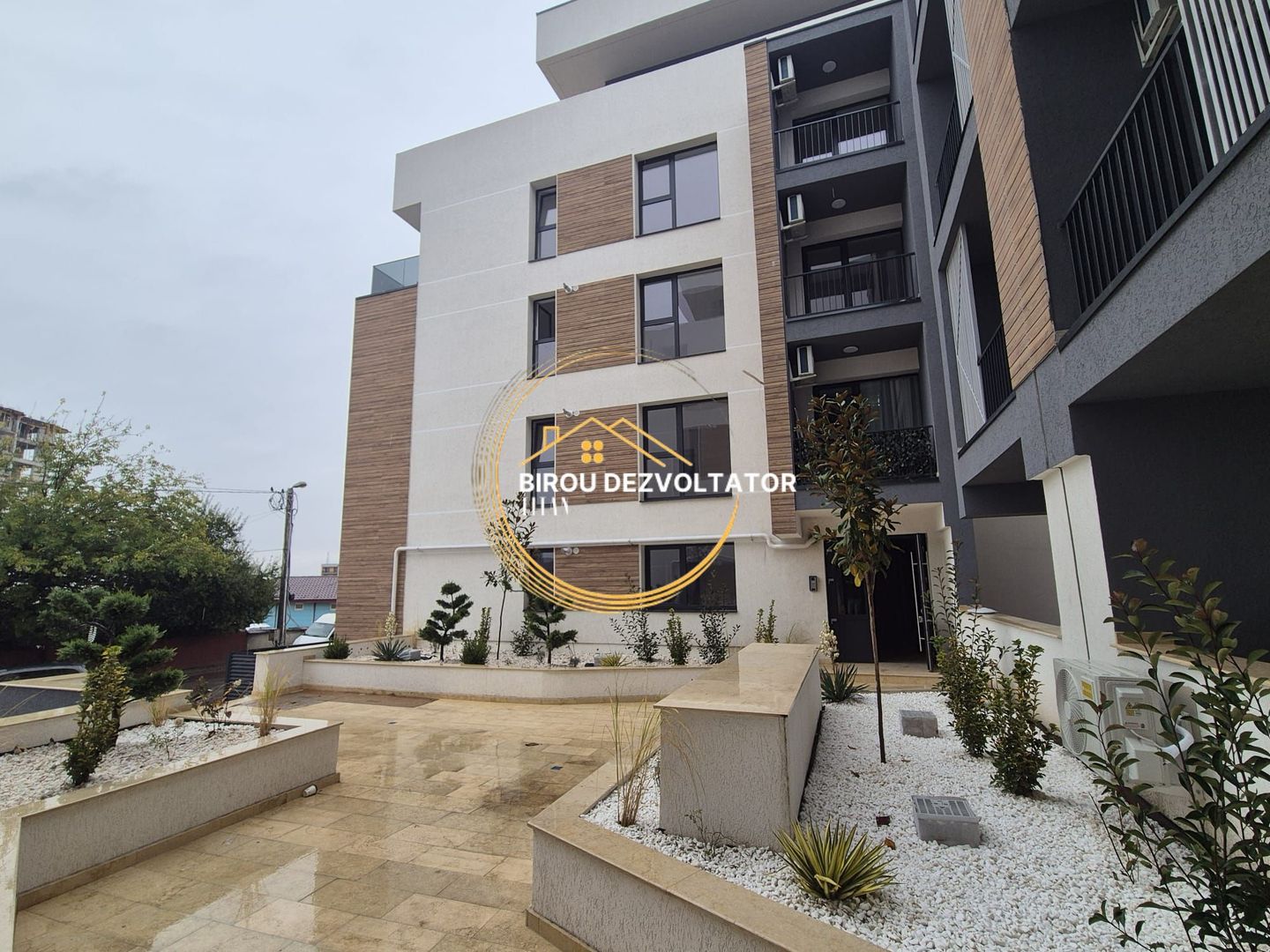 Finalizat Proiect Modern Gradina Proprie Ideal Comercial Parcare - Poză 2