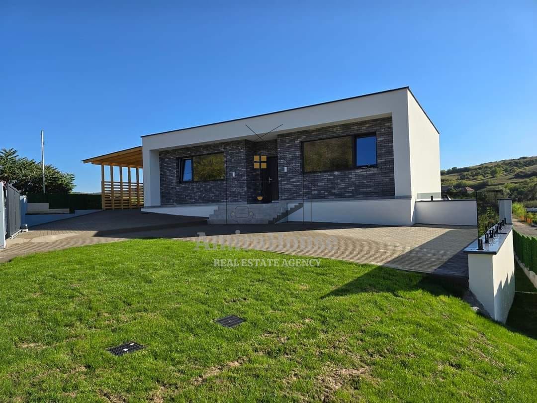 Casa individuala, 129 mp utili, teren 583 mp, terasa 68 mp, zona Sun Garden - Poză 3