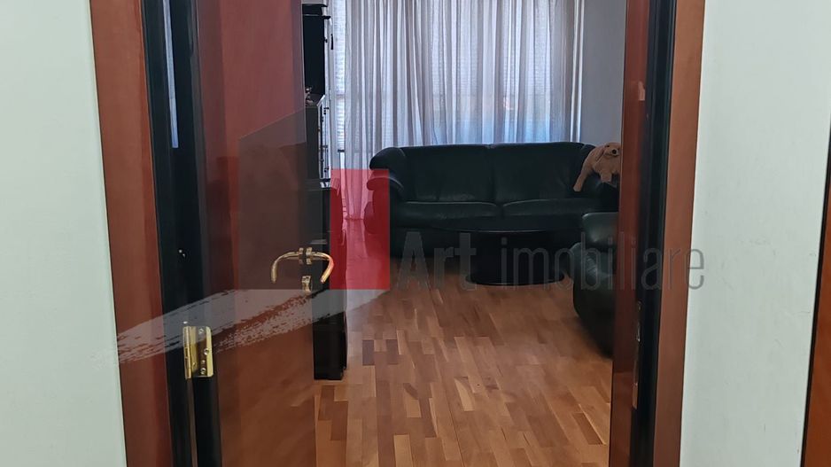 Apartament 4 camere cu centrală - Vasile Lascar - Poză 8