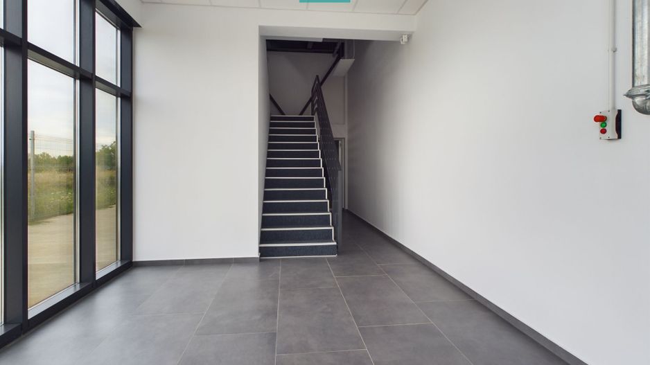 Hală industrială cu teren de 7330mp zona Aeroport - Poză 25