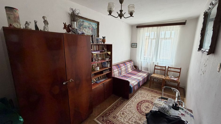 Apartament 3 camere, etaj 2 - zona Centru - Poză 6