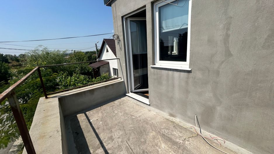 Casă P+1E cu terasă circulabilă, garaj amenajat și finisaje moderne - Poză 32