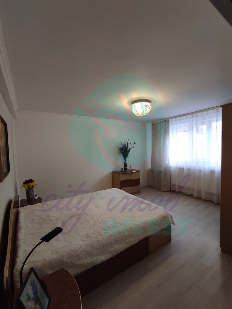 Casa cu teren de 792 mp - Poză 6