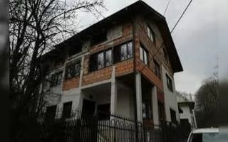 VILA 10 CAMERE TEREN 593MP, ZONA CENTRALA, CAMPULUNG - Poză 1