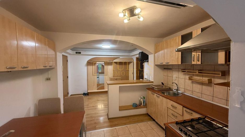 3 camere-calea Aradului, ideal pentru o familie, sau 2 studenti,centrala proprie - Poză 6