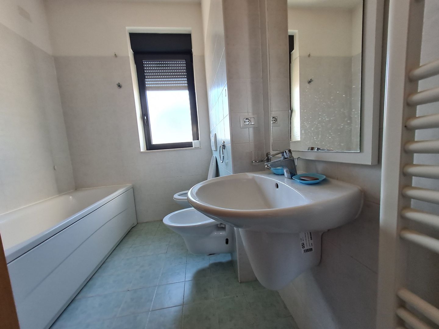 Apartament 3 camere în imobil nou - Poză 12