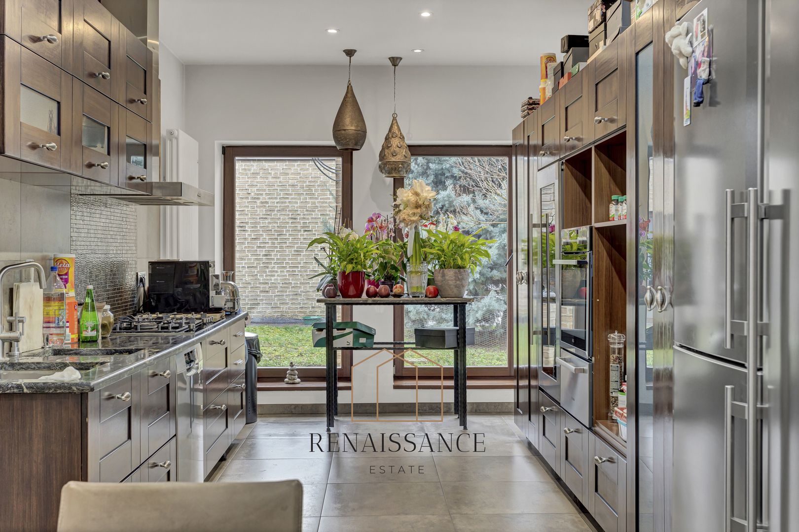 Timisoara Plopi Casa pe Parter cu Piscina | 8 Dormitoare 5 Bai | 3340m - Poză 2