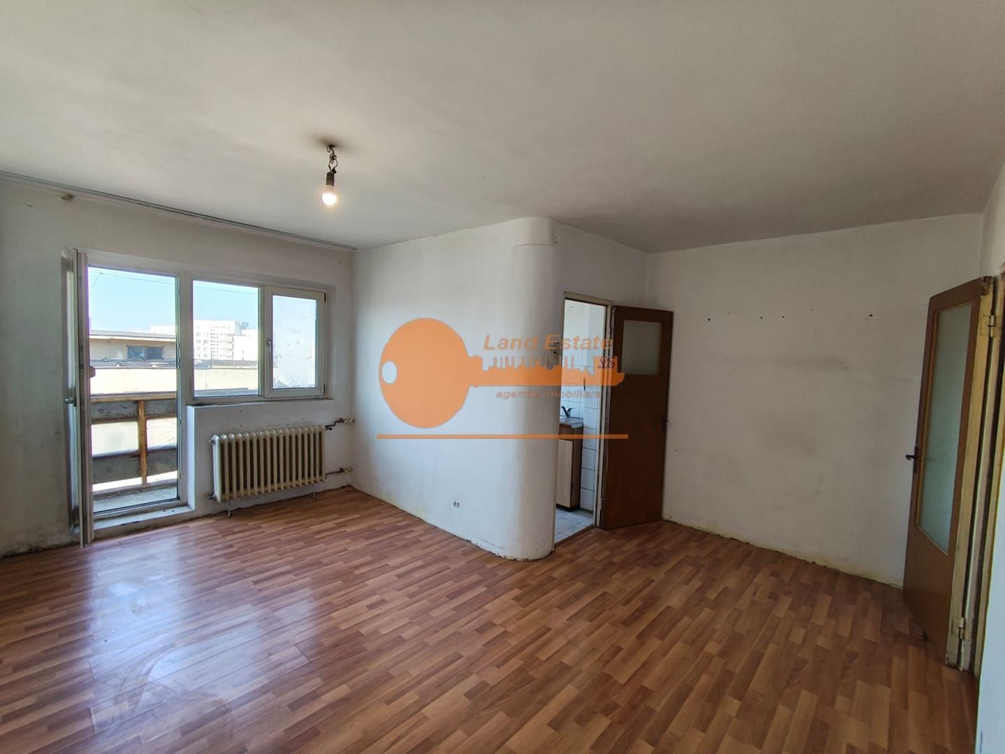 Garsoniera Gorjului-Bloc mixt(200 m metrou-1981) - Poză 5