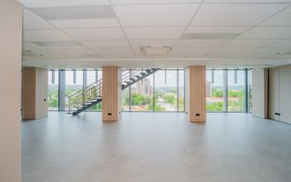SPRE CHIRIE SPAȚIU COMERCIAL PENTRU BIROU | OFICIU 140 m2 Premium Location Bussines | Chișinău ,Centru ,Str.Bul.Ștefan Cel Mare și Sfânt , 115/1 - Poză 4