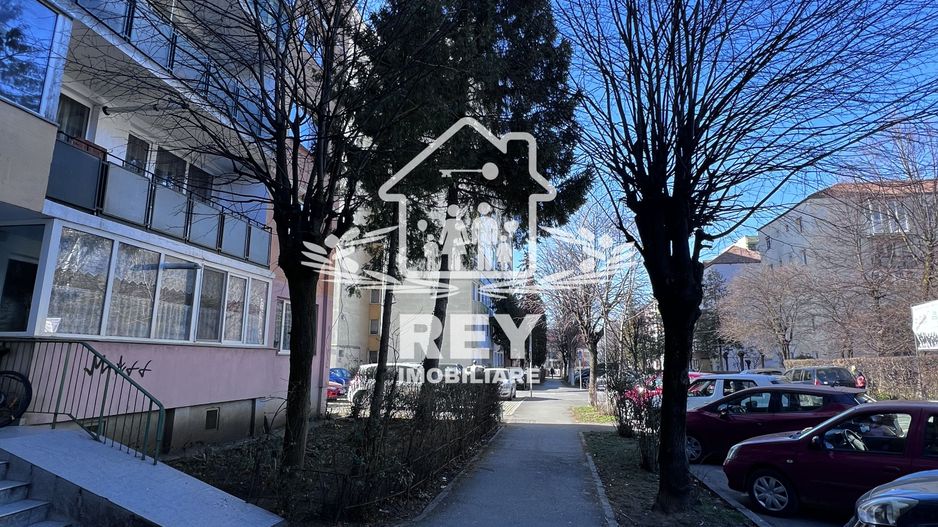 Apartament 2 camere,bloc cu lift, Str. Oștirii/Mihai Viteazul/N.Iorga - Poză 21